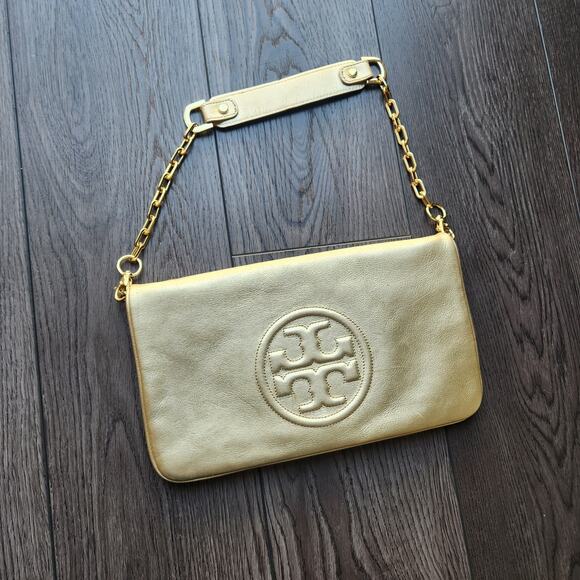 Tory Burch Reva Gold Clutch with detachable
chain - Picture 1 of 8